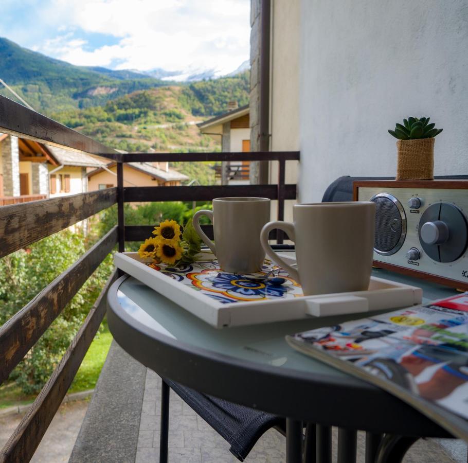 Appartamento Ai Piedi Del Gran Paradiso Saint-Pierre Exterior photo